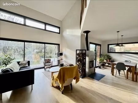 maison 5 pièces 144 m²