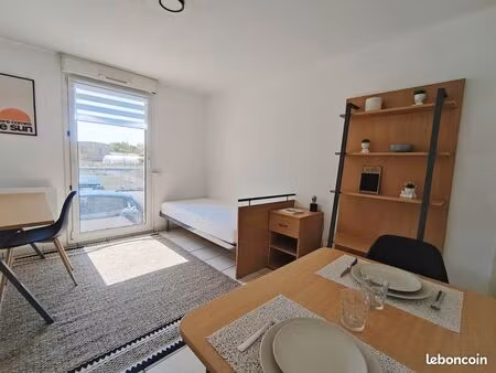 location studio meublé 19m2