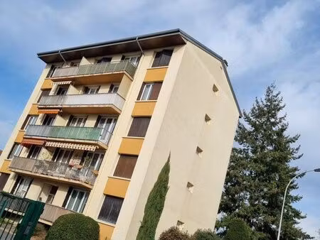 t2 proche gare villefranche sur saône