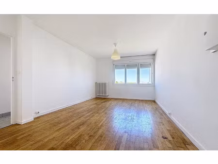 appartement tours 55 m² t-3 à vendre  114 500 €