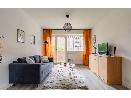 location appartement  m² t-3 à pessac  624 €