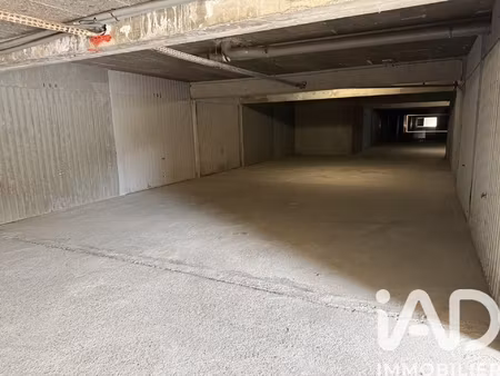 vente garage undefined m²