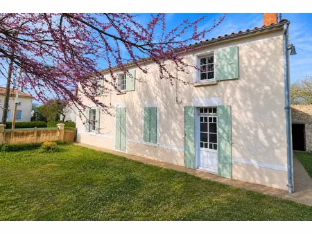 vente maison 5 pièces 152 m² à la caillère-saint-hilaire (85410)  179 000 €