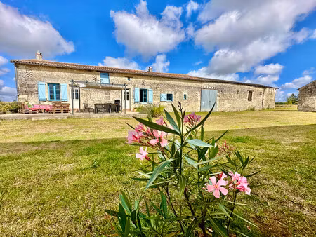 maison à vendre à lencloître (86140) - vienne