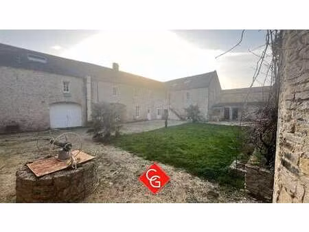 vente maison à creully-sur-seulles (14480) : à vendre / creully-sur-seulles