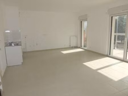 location appartement 3 pièces à nantes (44000) : à louer 3 pièces / 62m² nantes