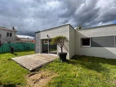 location maison à saint-sébastien-sur-loire baugerie (44230) : à louer / 89m² saint-sébast