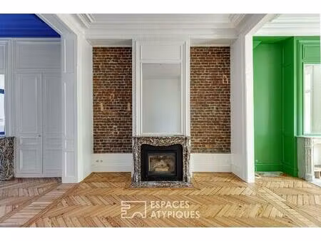 appartement au coeur d'une maison bourgeoise face à un parc