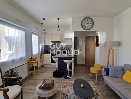 appartement à vendre de 2 pièces de 30 m² hypercentre avec balcon et parking