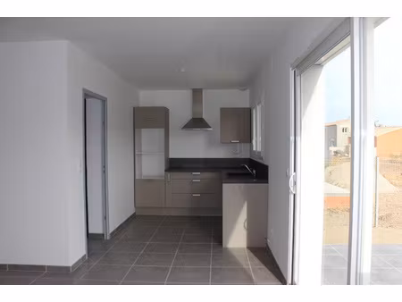 maison à vendre avec terrasse à montfavet (84)