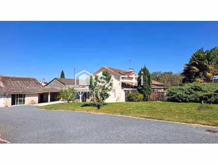vente maison 7 pièces 152 m² chenevelles (86450)