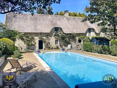 longère chaumière à 10 min de vannes