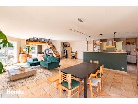 maison/villa t5 de 175 m2 à montrabé 31850