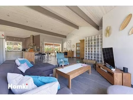 maison/villa t6 de 168 m2 à salaunes 33160