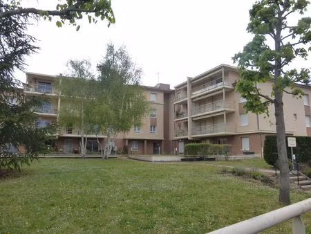 issoire / appartement au dernier étage de 117 m2 avec terrasse et garage libre de suite !