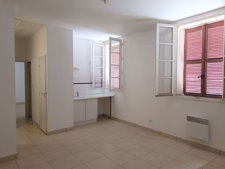 appartement t2 - 40m² - centre ville istres
