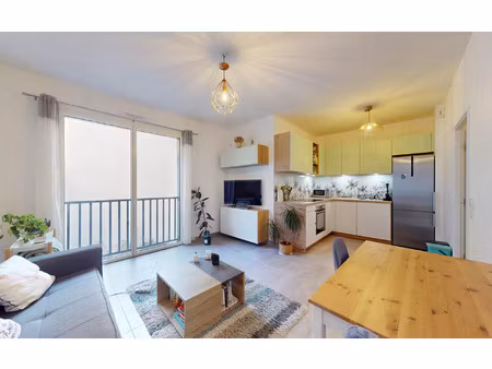 appartement lyon 4 60.07 m² t-3 à vendre  409 000 €