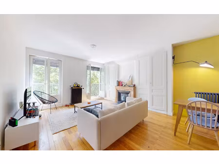appartement lyon 4 69.15 m² t-3 à vendre  440 000 €