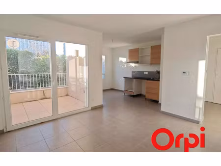 appartement lyon 8 44.04 m² t-2 à vendre  165 000 €