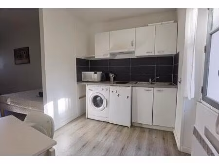 t2 - 20m² - quartier panier