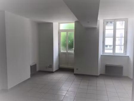 martigne sur mayenne 3 pièce(s)