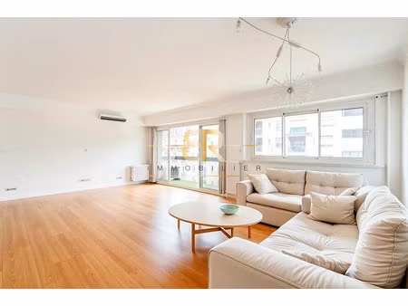 paris xve lourmel élégant 4 pièces avec balcon  parking