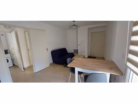 t2 meublé + 2 terrasses + parking sécurisé – secteur porte d’espagne à perpignan