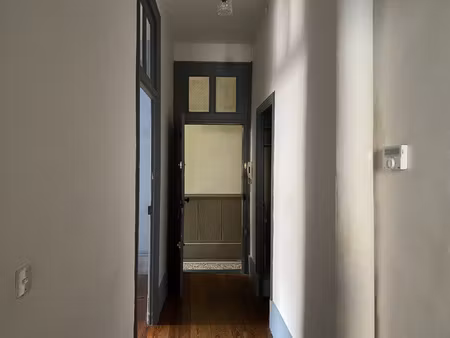 appartement t4 a renover et cave  rue de belfort  26000 vale