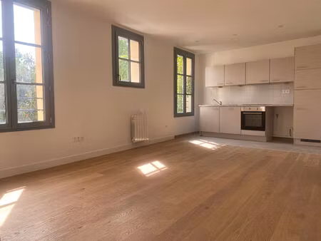 versailles appartement 3 pièces/ 2 chambres