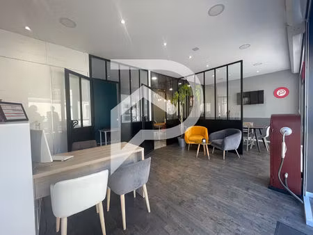 local commercial saint soupplets 45 m2