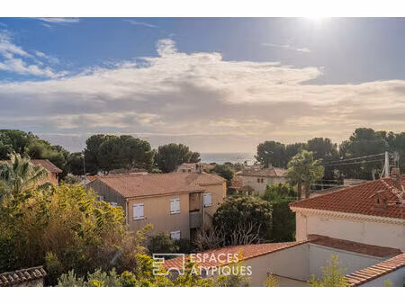 maison d'architecte rénovée avec échappée mer