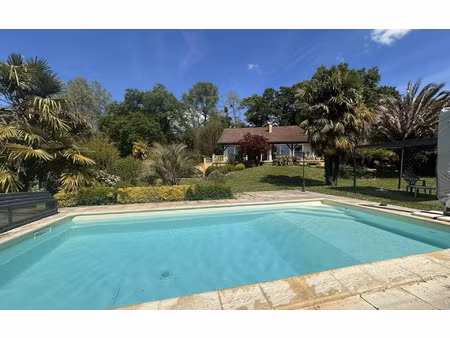 maison garrey 228 m² t-7 à vendre  299 000 €