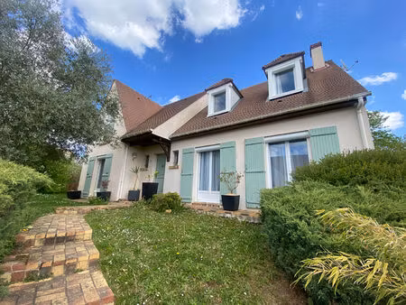 maison familiale sur sous-sol total le chatelet en brie 7 pièce(s) 148 m2