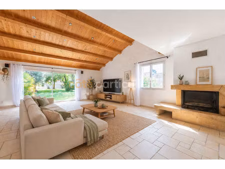 saint-hilaire-de-riez -- maison -- 8 pieces -- 5 chambres -- 231 m2 -- grande piece de vie