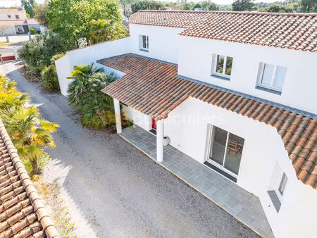 saint-hilaire-de-riez -- le pissot -- maison -- 8 pieces -- 5 chambres -- 231 m2 -- grande