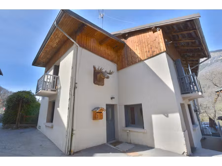 a vendre - maison de village - secteur courchevel