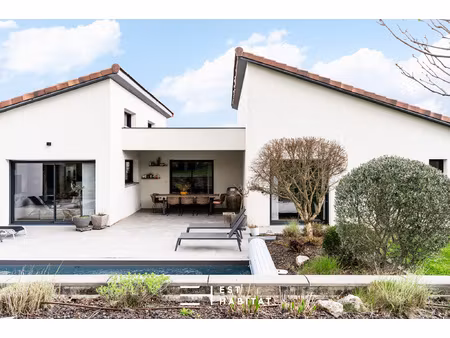 villa contemporaine t6 sainte foy d'aigrefeuille