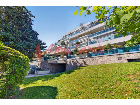 appartement 3p 69 m2 dernier étage avec terrasse 40 m2 et vu