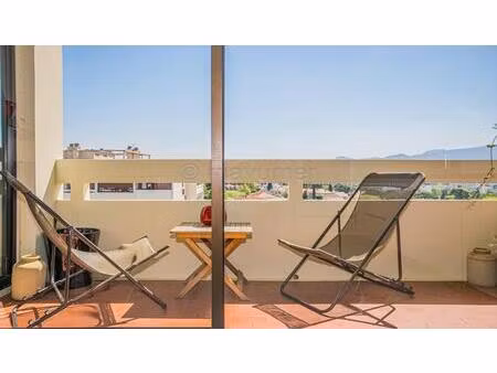 t4/5 en dernier étage parc dessuard 13012 marseille