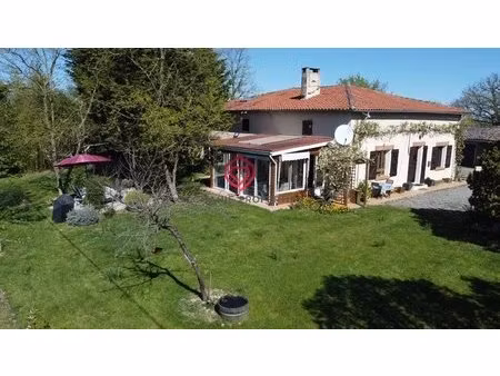 charmante maison vues pyrénées  secteur de l'isle en dodon