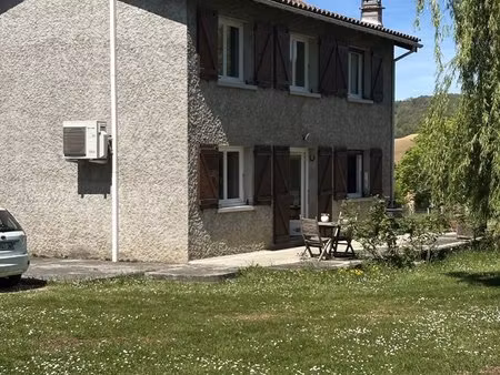 charmante maison avec 3000 m² de terrain