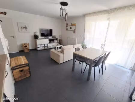 appartement t3 60 34 m2