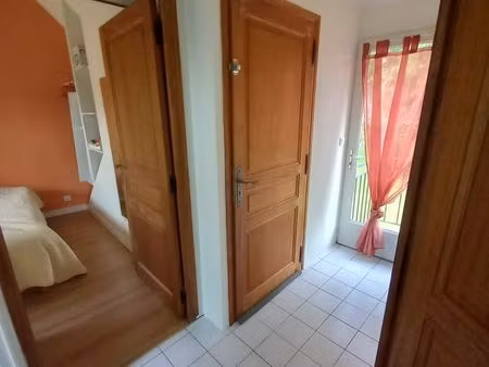 loue t2 (34m² environ) de début mai à début juillet à servel