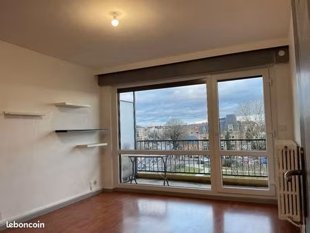 f1 32m² dans résidence metz sablon