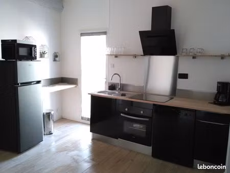 location f3 à l'année meublé en centre ville de rivesaltes