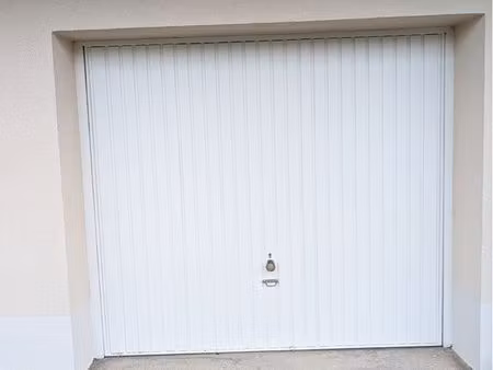 box parking à louer la cerisaie