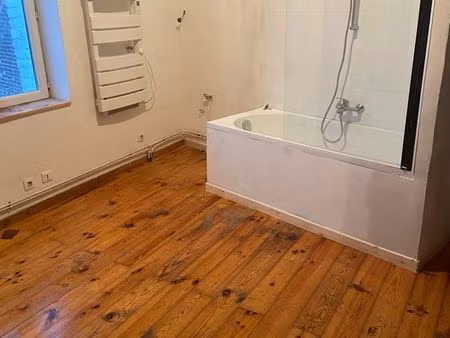 loue maison entièrement rénové 90 m2