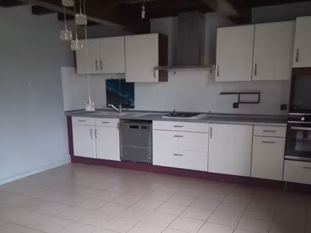 maison individuelle rénovée avec jardin non attenant (10 m de la maison)