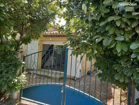 maisonnette avec jardin et place de parking au calme montauroux plaine proche de toutes co