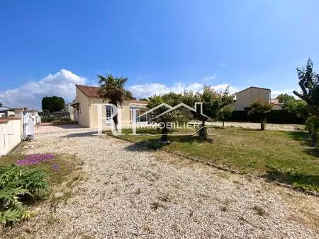 vente maison à brem-sur-mer (85470) : à vendre / 93m² brem-sur-mer